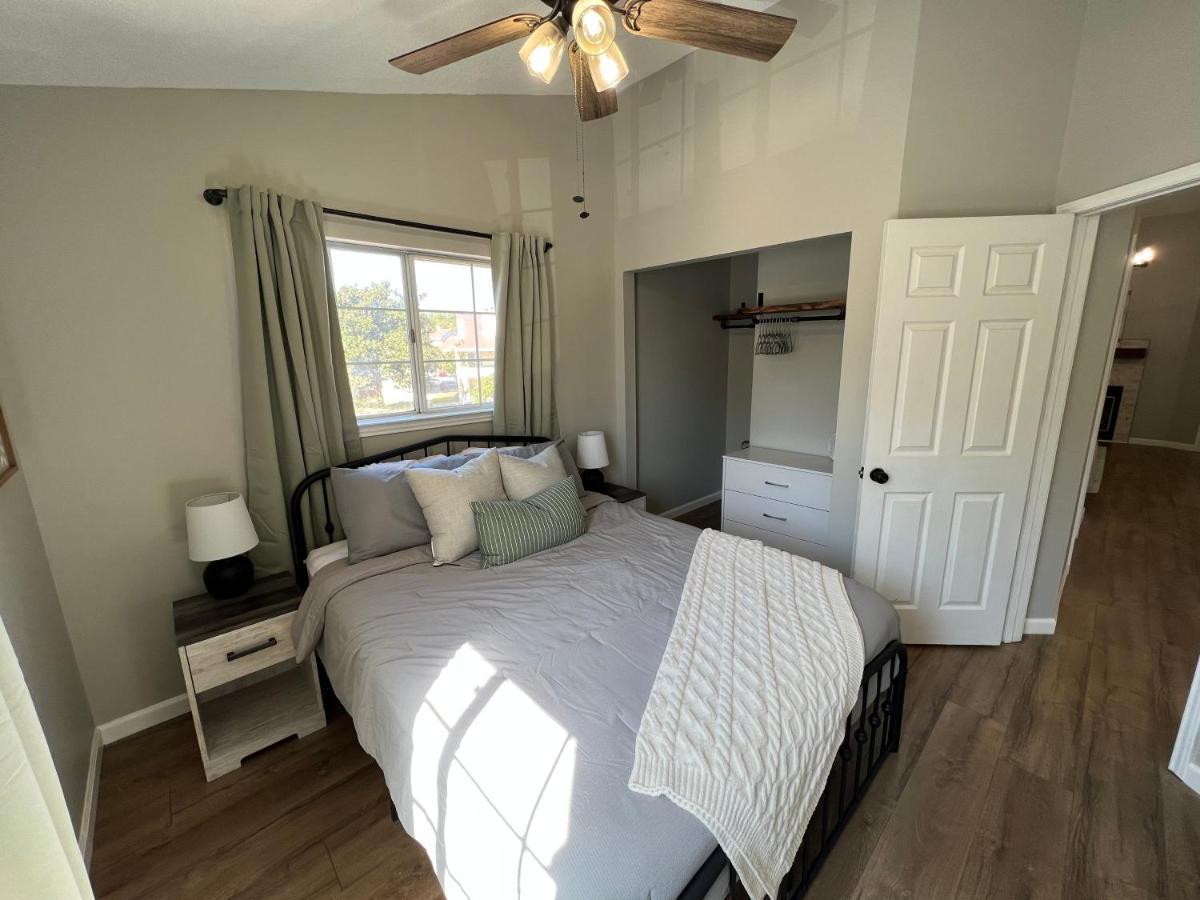 Mid City Condo Huntsville Esterno foto