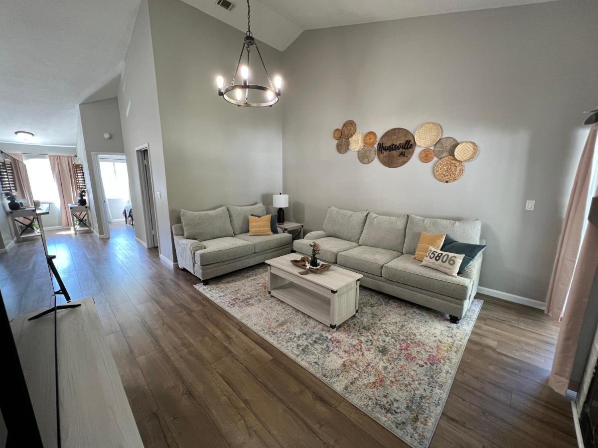 Mid City Condo Huntsville Esterno foto